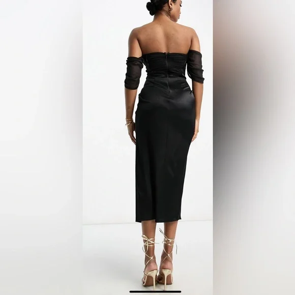 Dress - Picture 2 of 3